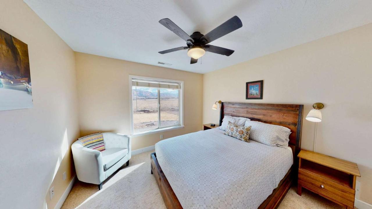 Moab Desert Home, 4 Bedroom Private House, Sleeps 10, Pet Friendly Exterior photo