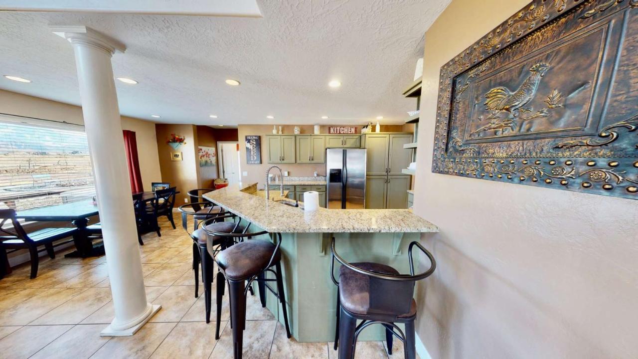 Moab Desert Home, 4 Bedroom Private House, Sleeps 10, Pet Friendly Exterior photo