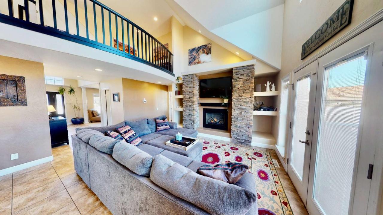 Moab Desert Home, 4 Bedroom Private House, Sleeps 10, Pet Friendly Exterior photo