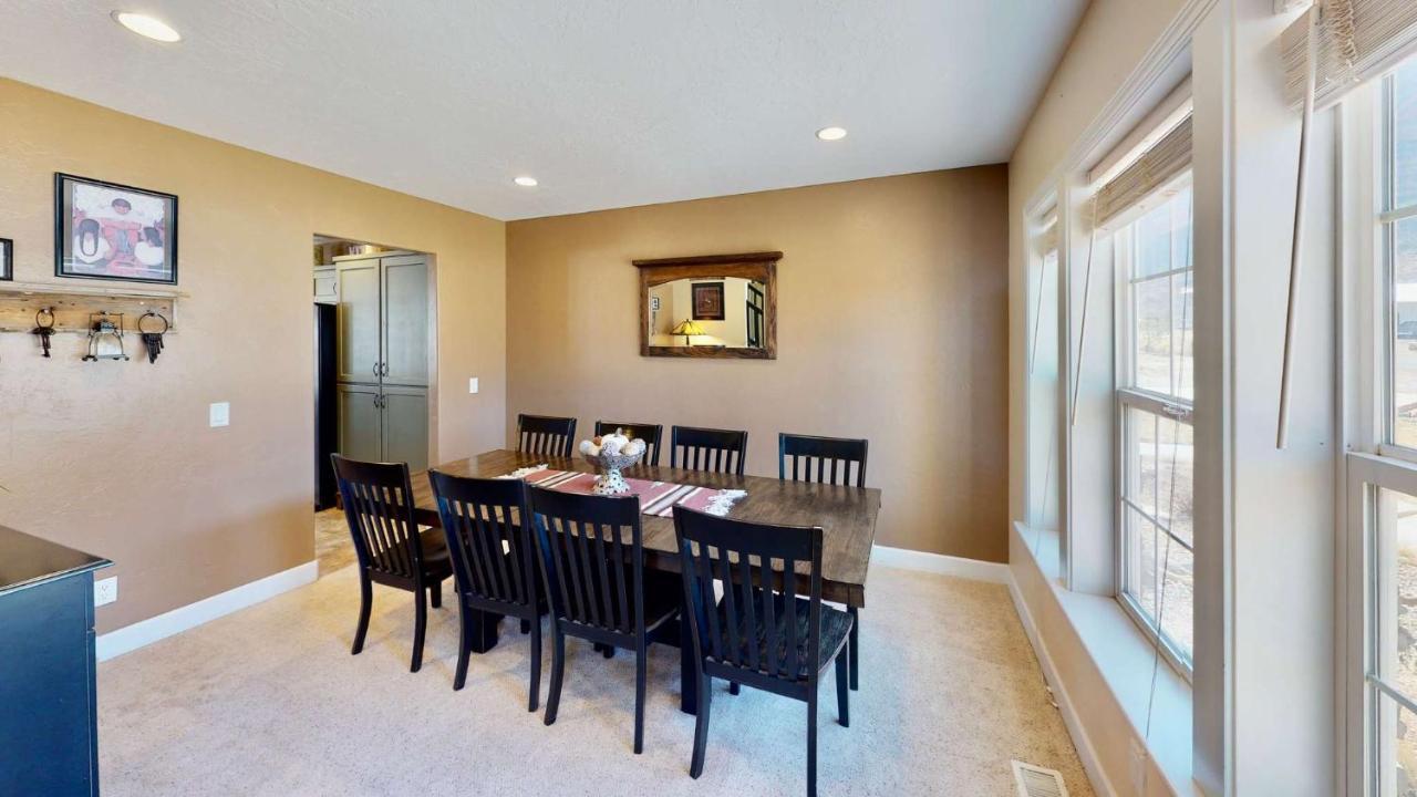 Moab Desert Home, 4 Bedroom Private House, Sleeps 10, Pet Friendly Exterior photo